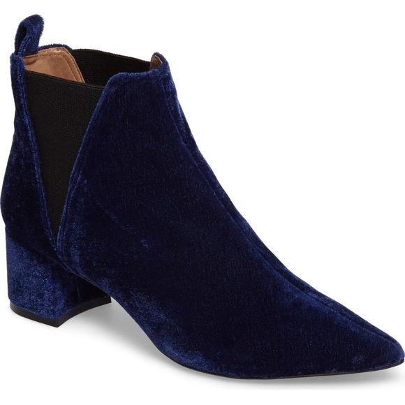 NWOT! Klub Nico Renita Pointy Toe Chelsea Bootie - Picture 4 of 8